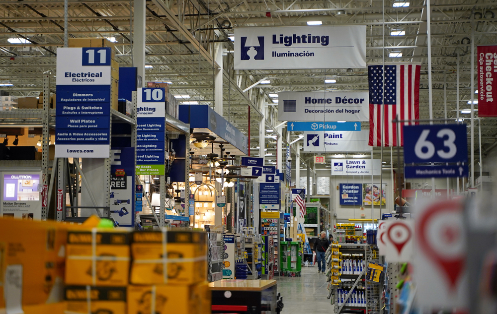 Lowe's retail chain is adding a new technology partner